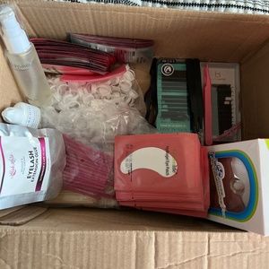 Eyelash extension kit.